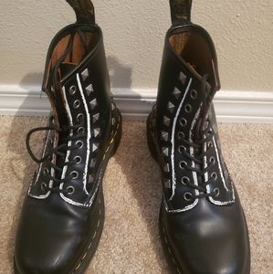 Doc Martens 1460 Stud Boots